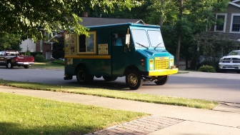 De Funky Freezer ice cream truck voor ons huis